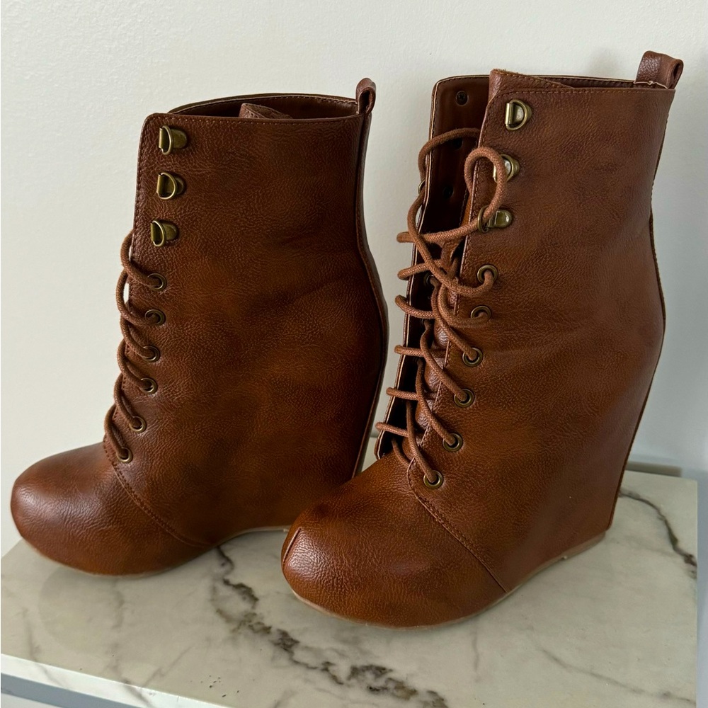 Bamboo style wedges
